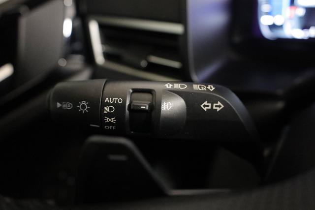 Used 2024 Mitsubishi Outlander SE AWD/4WD image 14