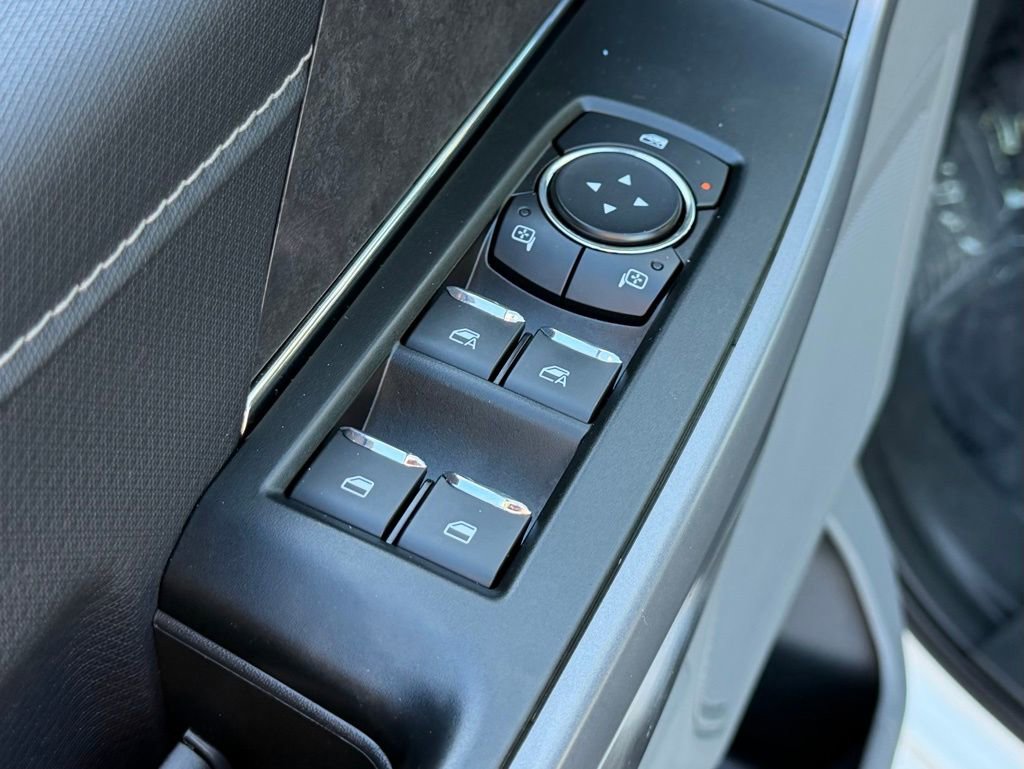 Certified 2025 Ford F150 XLT image 17