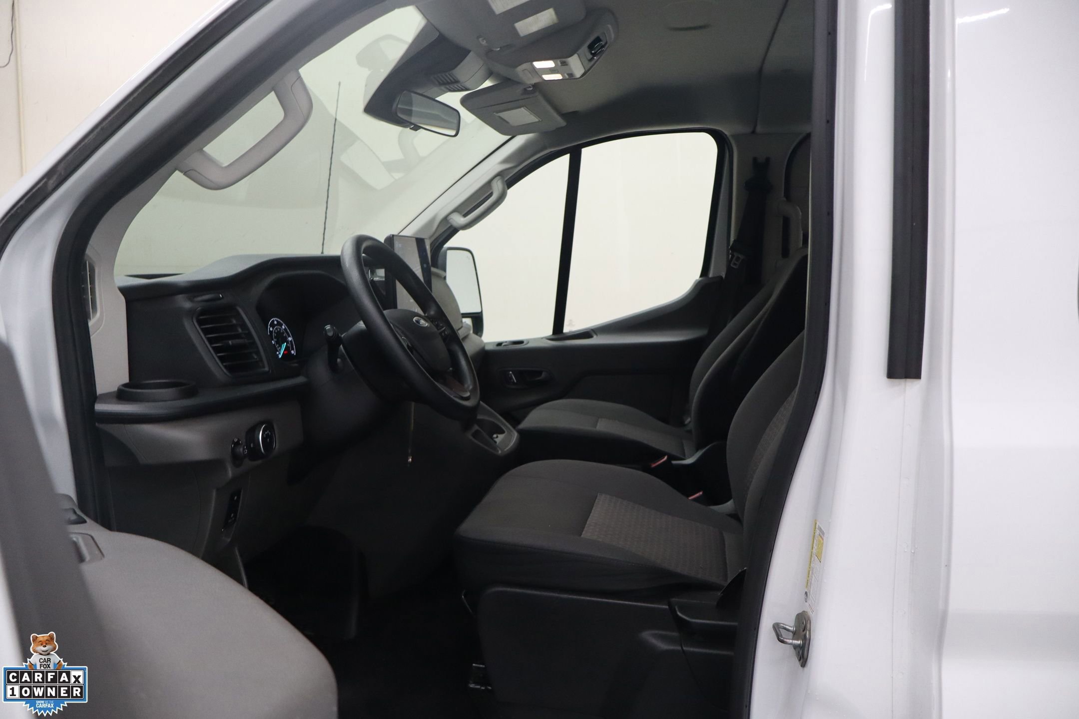 Certified 2024 Ford Transit 350 XLT RWD image 31