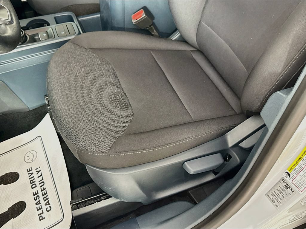 Certified 2025 Ford Maverick XL FWD image 18