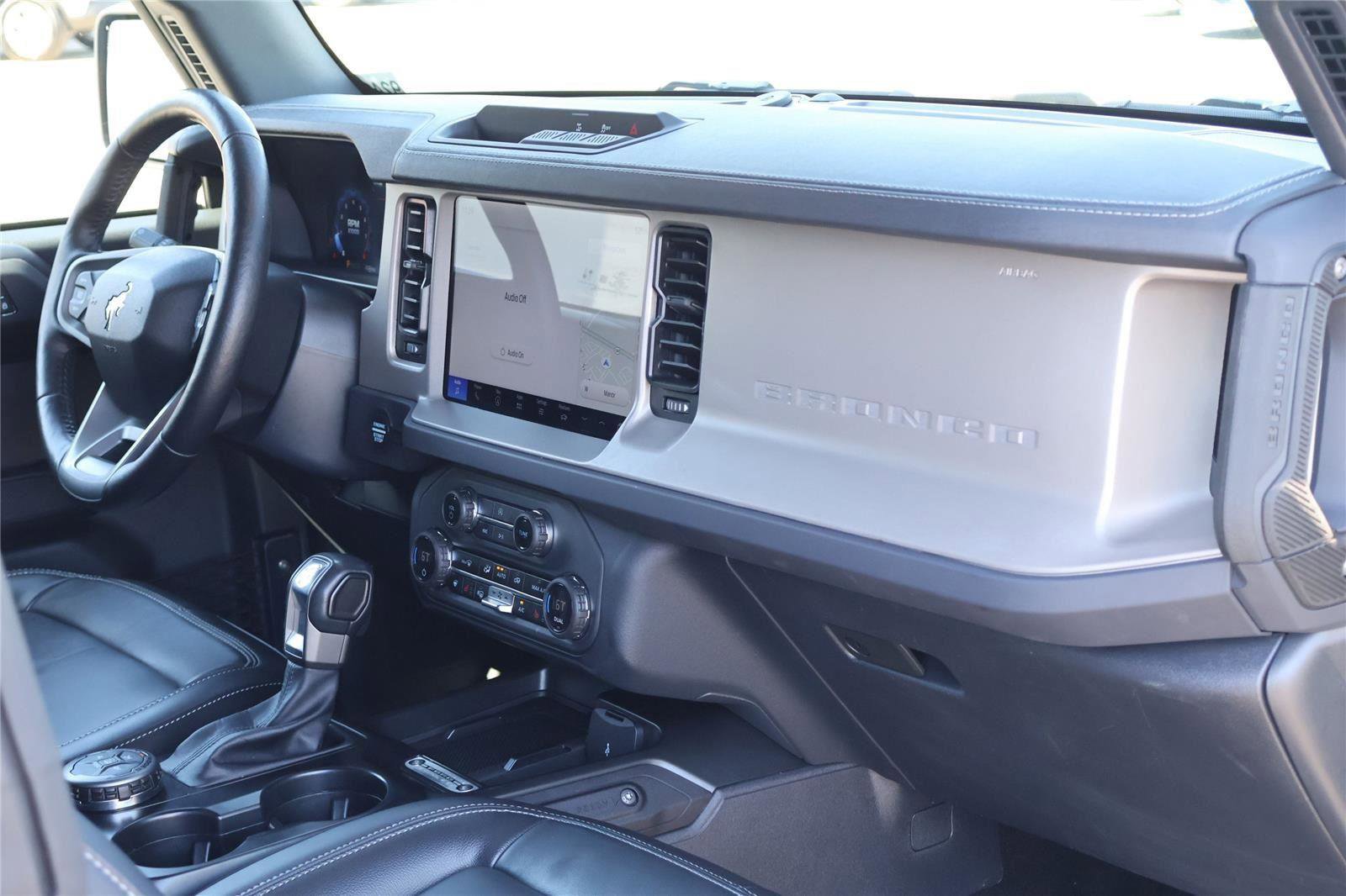 Certified 2025 Ford Bronco Outer Banks AWD/4WD image 39