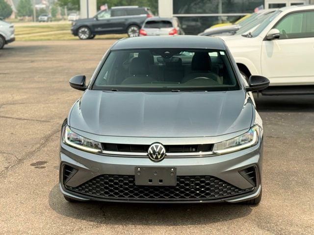 Used 2025 Volkswagen Jetta Sport FWD image 28
