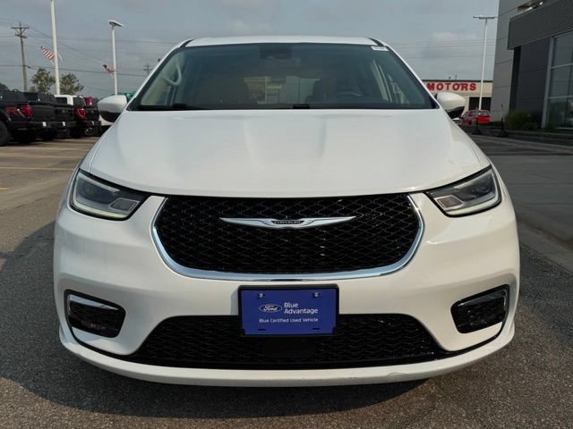 Used 2023 Chrysler Pacifica Touring-L FWD image 38