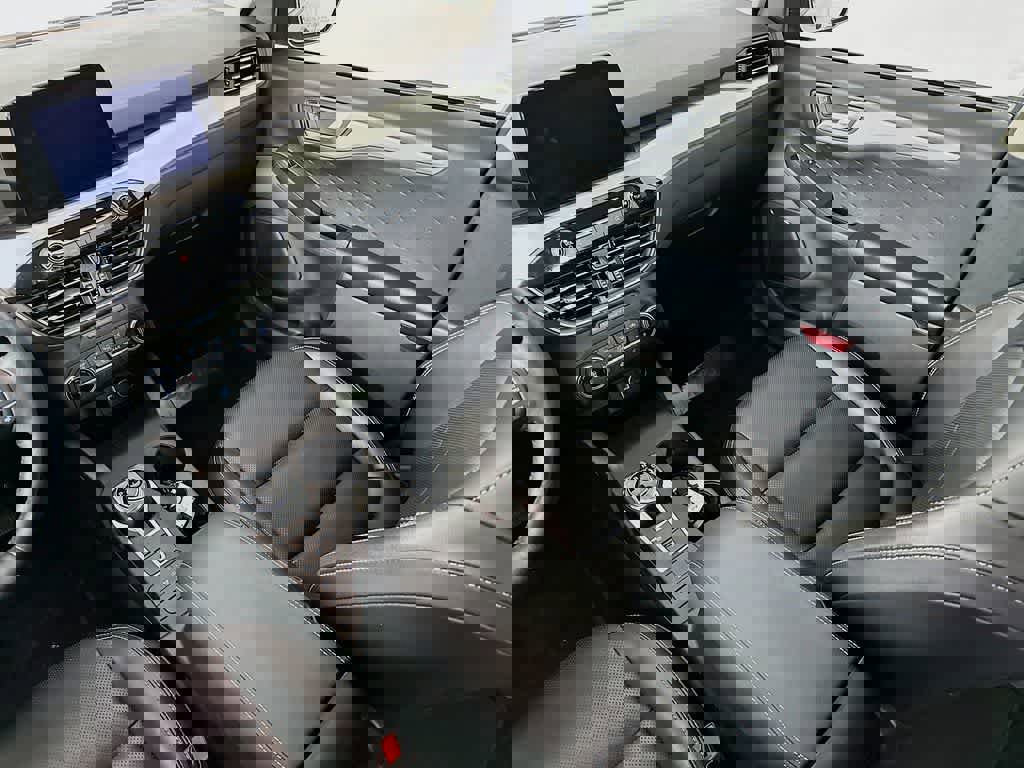 Certified 2020 Ford Escape SEL image 11