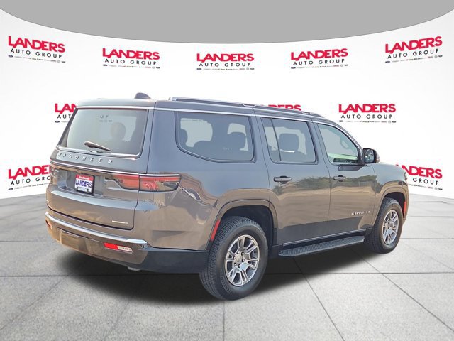 Used 2022 Jeep Wagoneer Series I AWD/4WD image 3