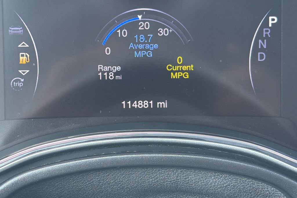 Used 2019 Jeep Grand Cherokee Altitude AWD/4WD image 26