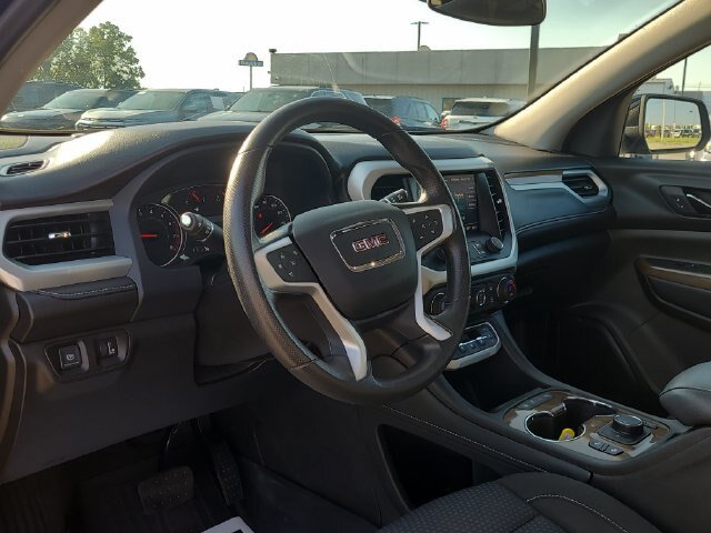Used 2023 GMC Acadia SLE w/ Driver Convenience Package FWD image 10