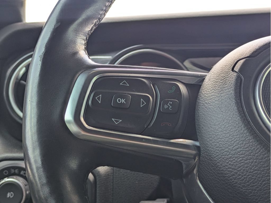 Used 2020 Jeep Wrangler Unlimited Sahara AWD/4WD image 20