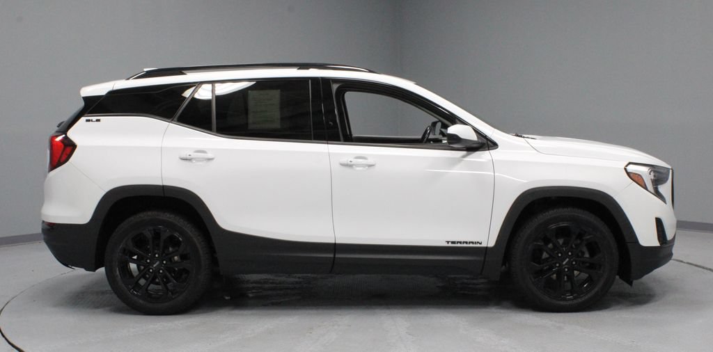 Used 2020 GMC Terrain SLE w/ Elevation Edition FWD image 11