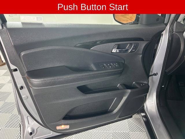 Used 2019 Honda Pilot Elite image 9