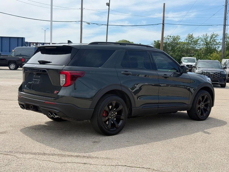 Certified 2024 Ford Explorer ST w/ Equipment Group 401A AWD/4WD image 3
