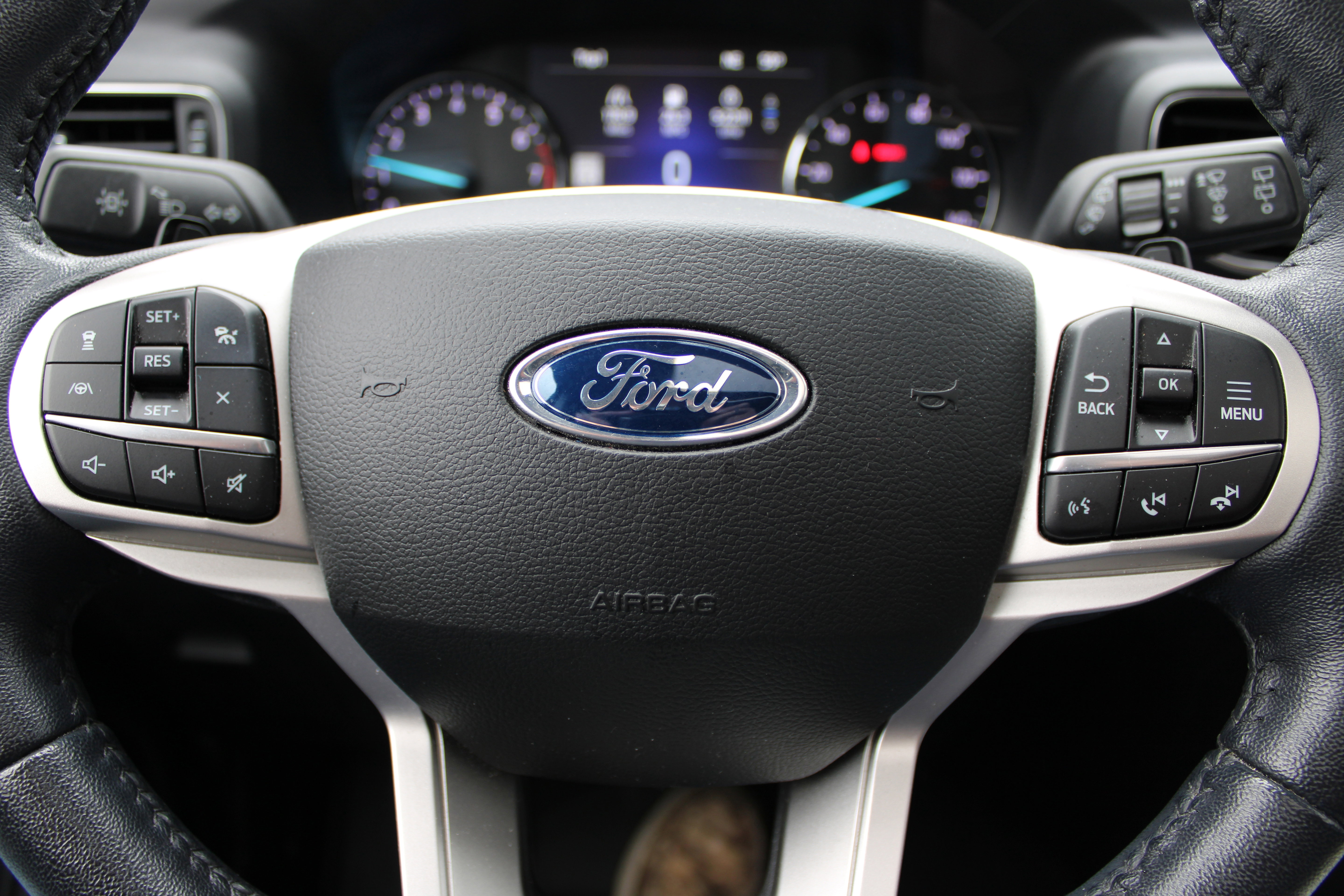 Certified 2021 Ford Explorer Limited w/ Equipment Group 301A image 20