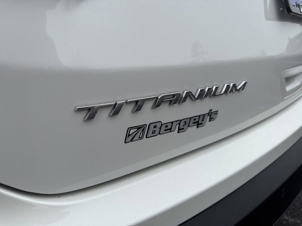 Certified 2023 Ford Edge Titanium image 11