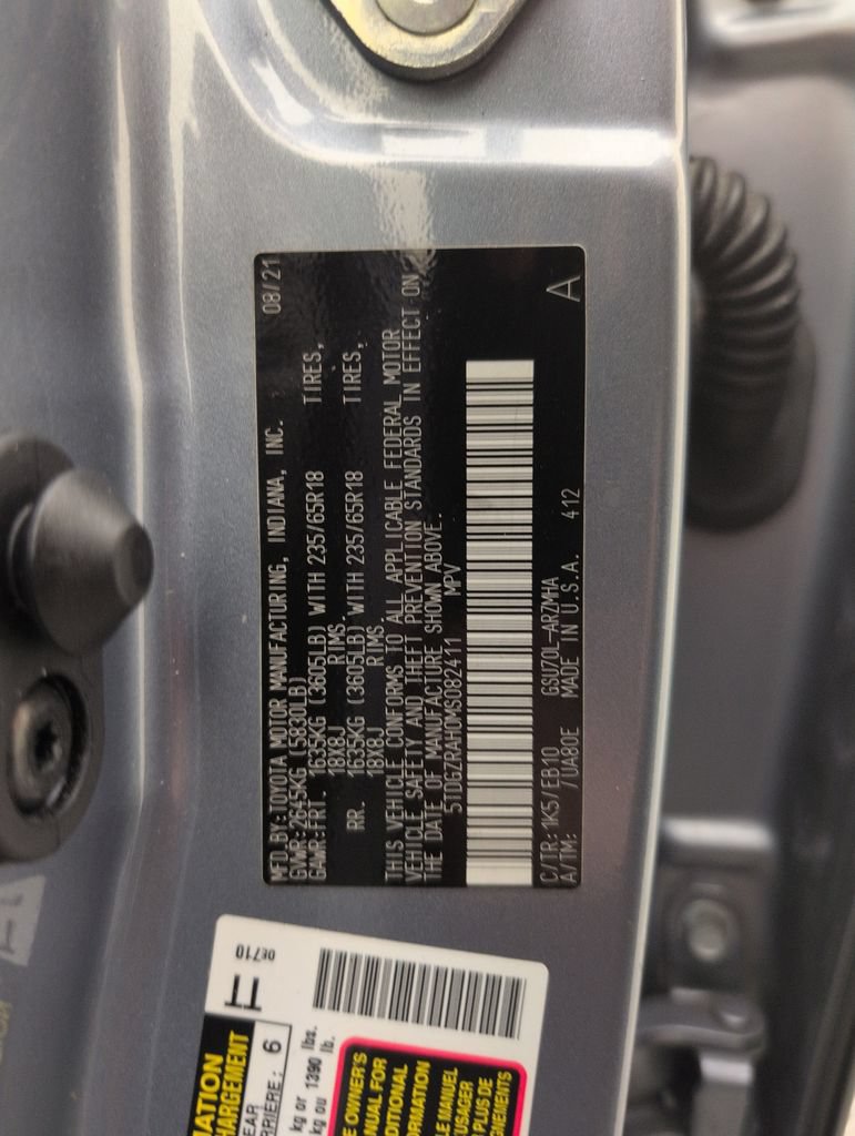 Used 2021 Toyota Highlander XLE FWD image 42