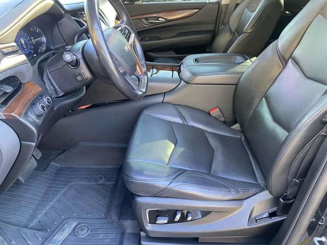 Used 2019 Cadillac Escalade ESV Premium Luxury image 17