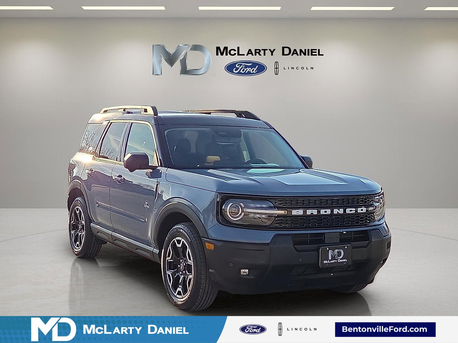 Certified 2025 Ford Bronco Sport Outer Banks w/ Outer Banks Tech Package+ image 1