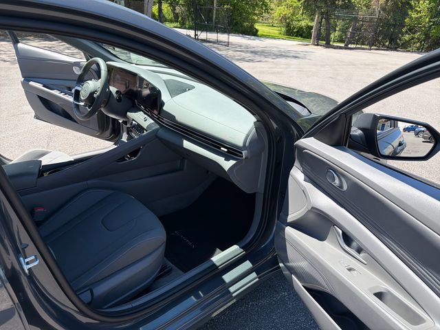 Used 2023 Hyundai Elantra SEL w/ Convenience Package FWD image 21