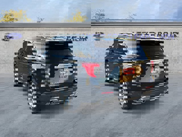Certified 2023 Ford Explorer Platinum w/ Premium Technology Package image 5