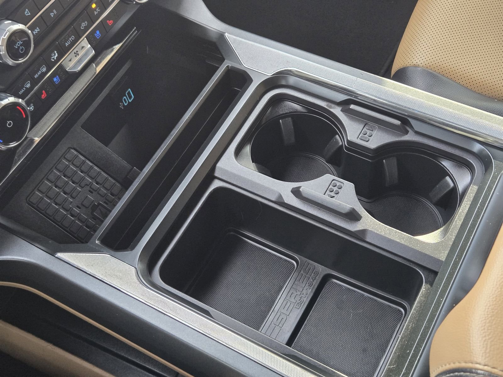 Certified 2023 Ford F350 Lariat w/ Chrome Package image 21