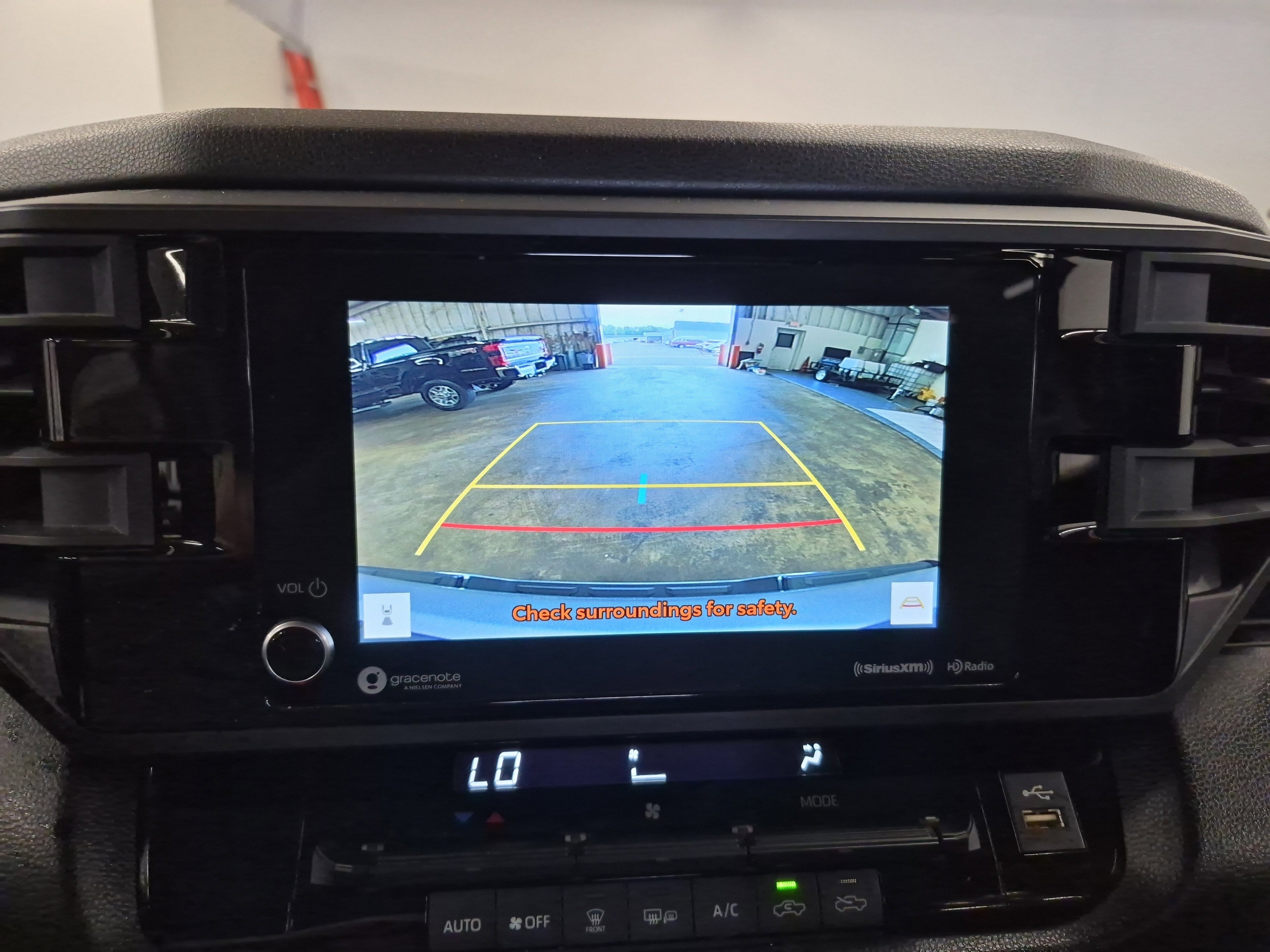 Used 2023 Toyota Tundra SR AWD/4WD image 32