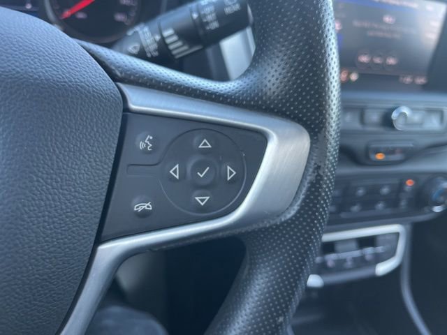 Used 2024 GMC Terrain SLE image 28