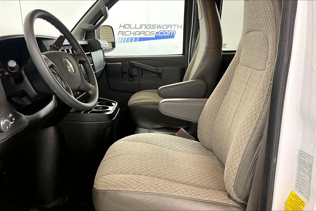 Used 2023 Chevrolet Express 3500 LT w/ LT Preferred Equipment Group RWD image 19