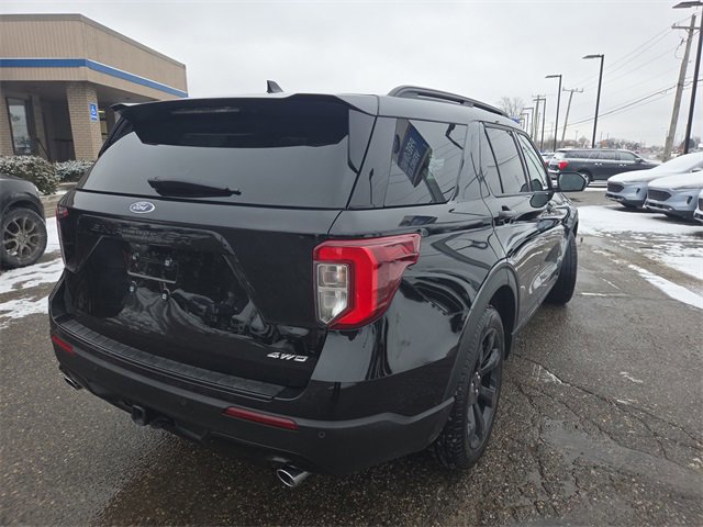 Certified 2023 Ford Explorer ST-Line w/ Class IV Trailer Tow Package image 7