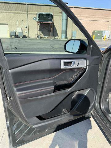 Certified 2023 Ford Explorer ST-Line w/ Class IV Trailer Tow Package image 12