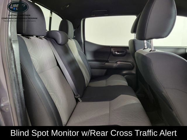 Used 2022 Toyota Tacoma TRD Sport w/ Technology Package image 17