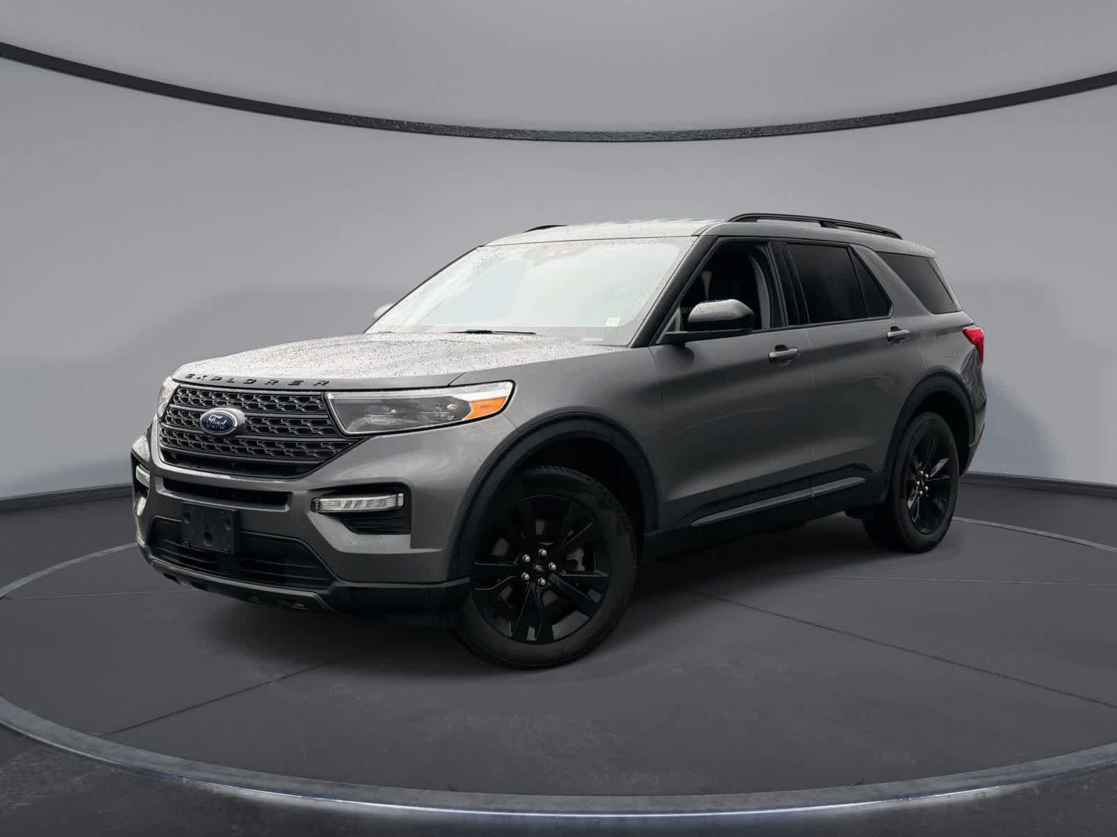 Certified 2022 Ford Explorer XLT w/ Equipment Group 202A AWD/4WD image 6
