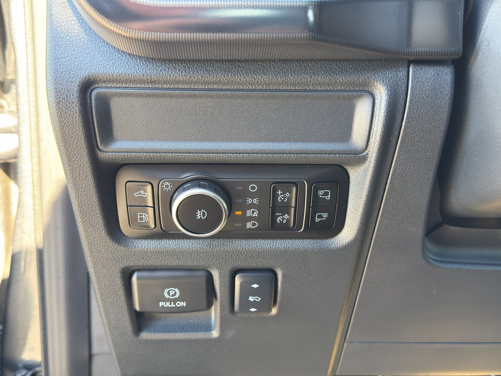 Certified 2025 Ford F150 Platinum AWD/4WD image 16