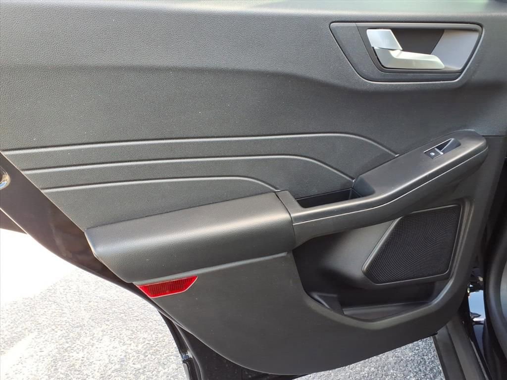 Certified 2023 Ford Escape ST-Line w/ Tech Pack #1 image 15