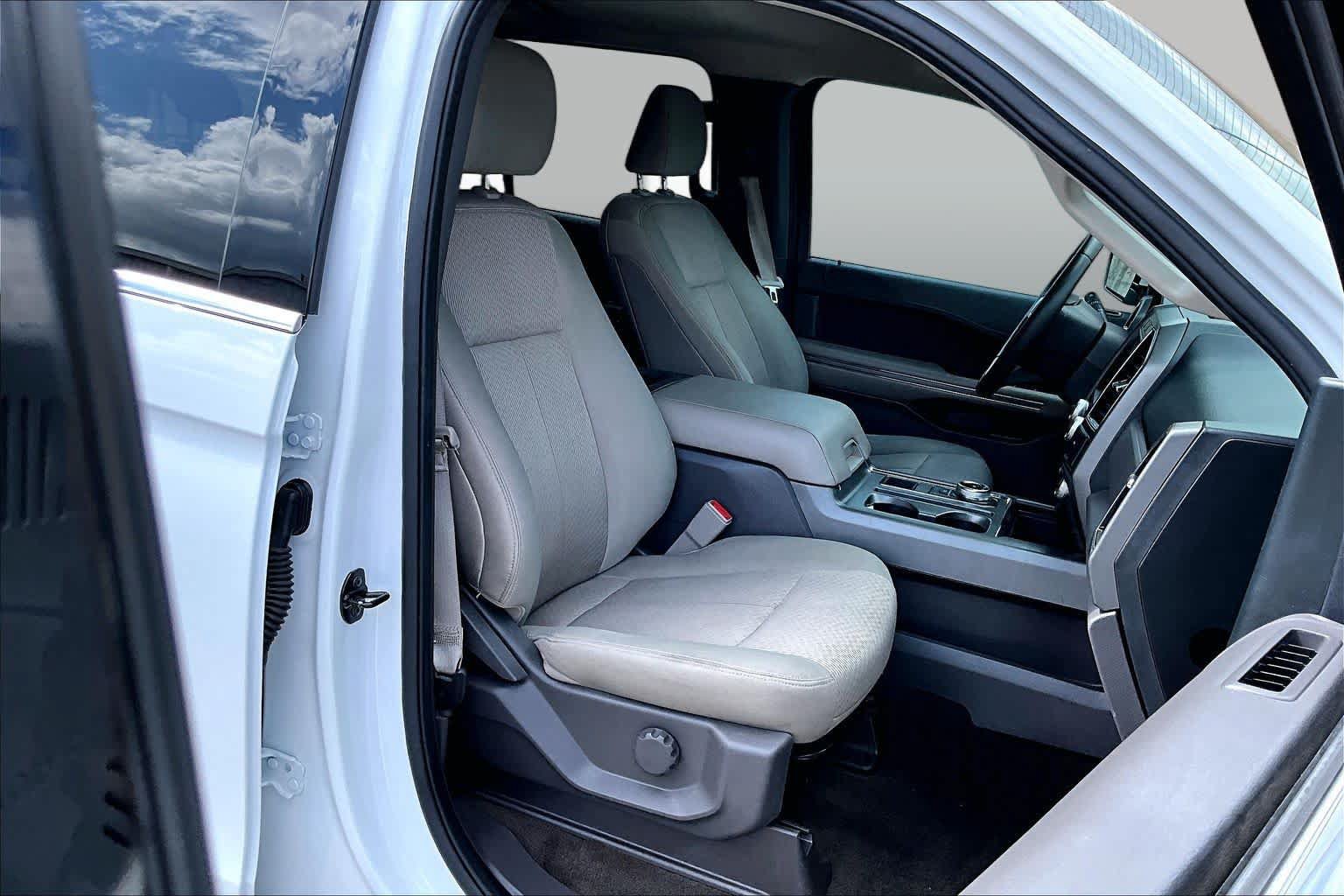 Certified 2021 Ford Expedition XLT RWD image 9