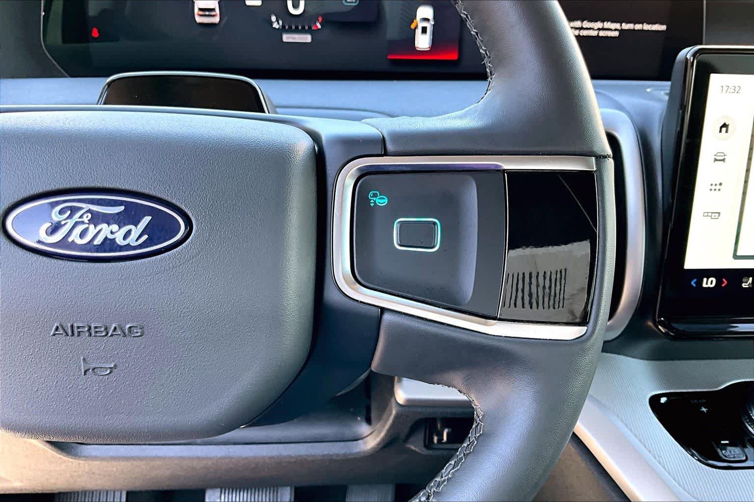Certified 2025 Ford Expedition Active RWD image 25