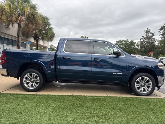 Used 2024 RAM 1500 Limited AWD/4WD image 2