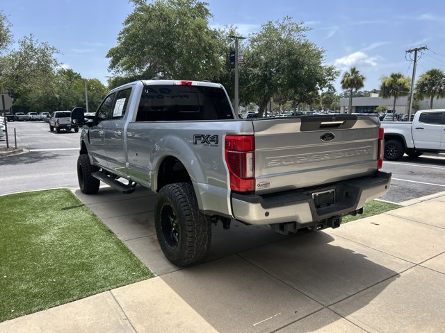 Certified 2022 Ford F350 Lariat w/ Black Appearance Package AWD/4WD image 8