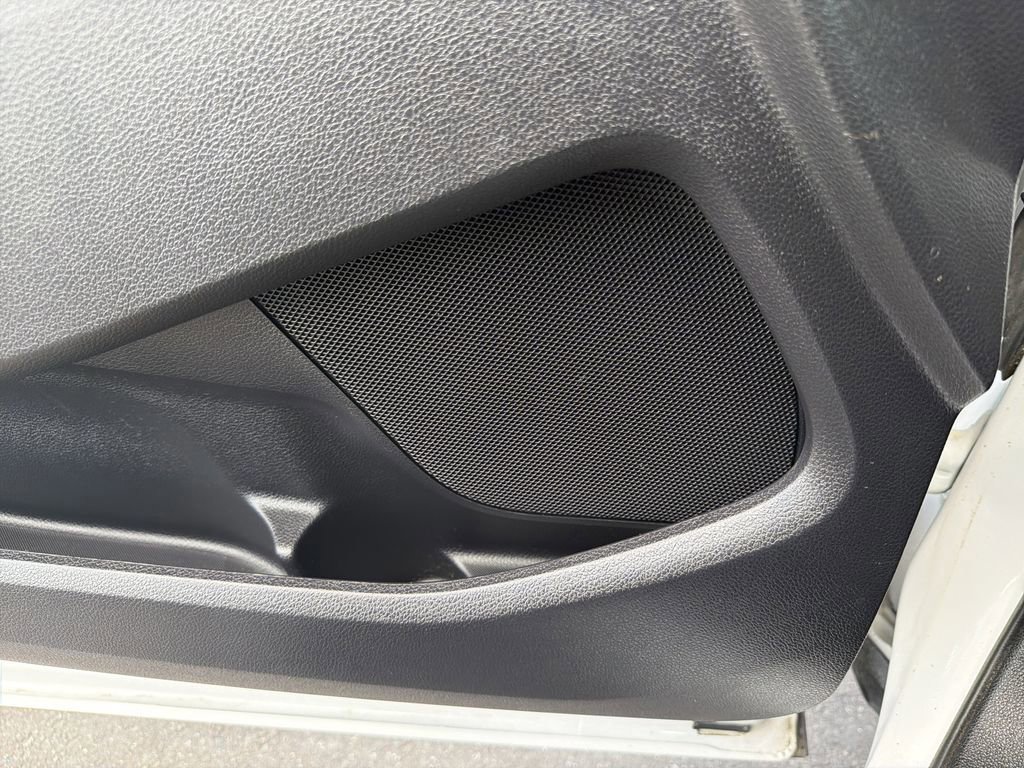 Certified 2018 Ford Explorer XLT w/ Equipment Group 202A image 23