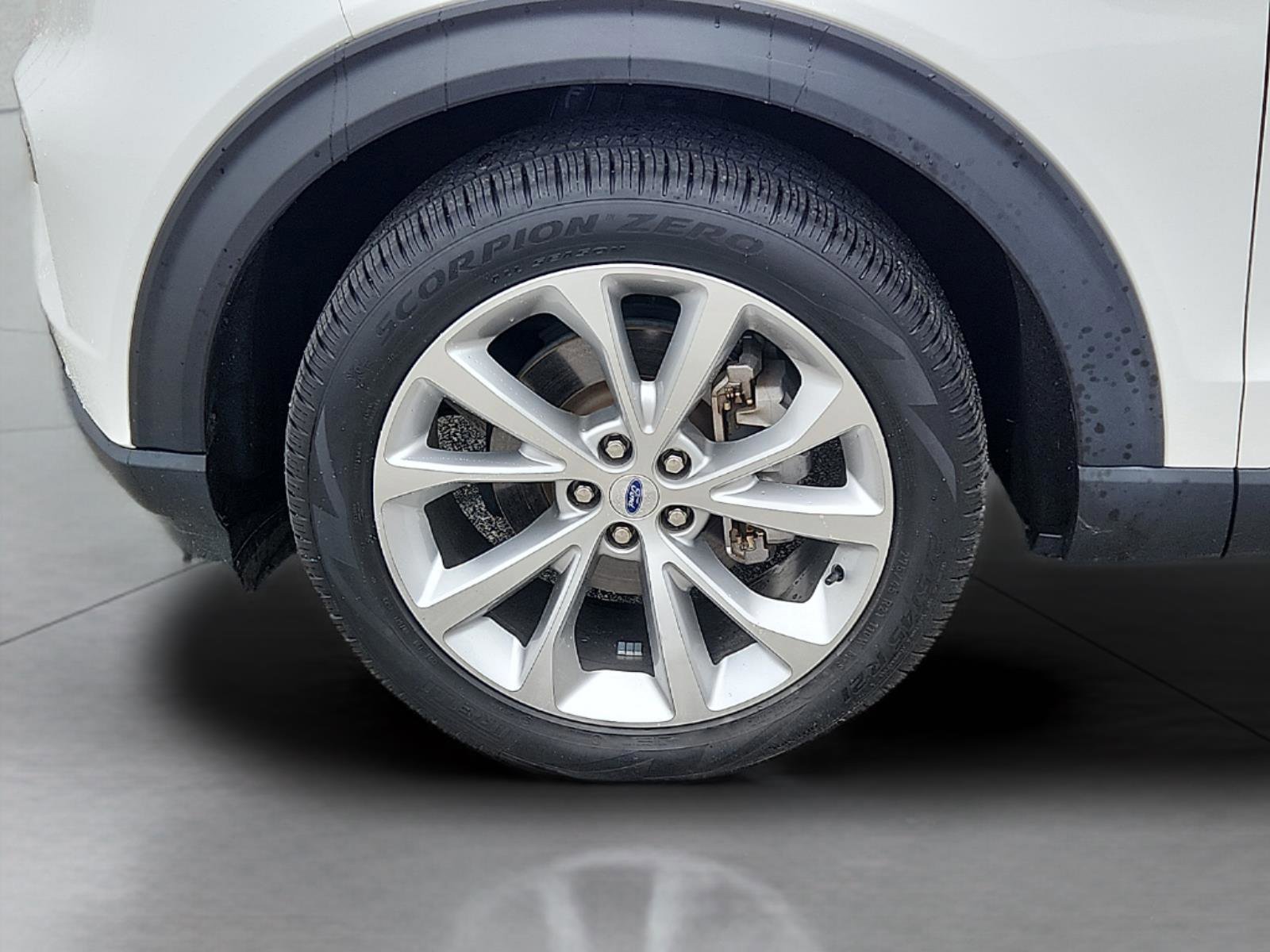 Certified 2023 Ford Explorer Platinum w/ Technology Package image 11