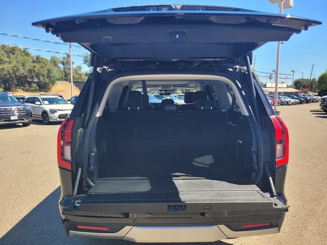 Certified 2025 Ford Expedition Max Platinum AWD/4WD image 8