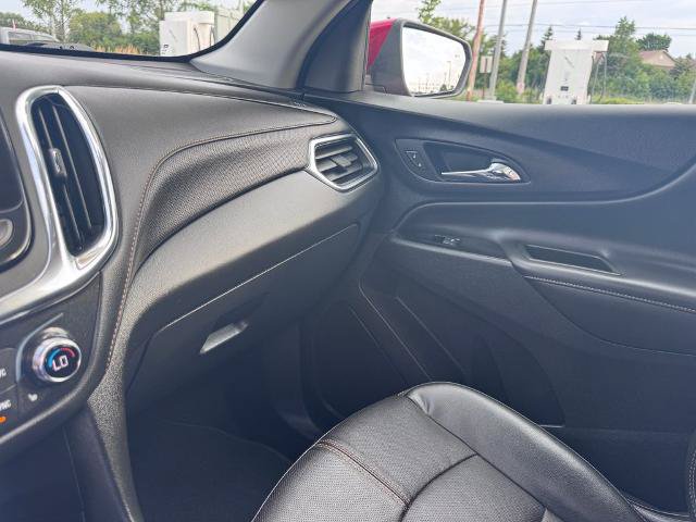 Used 2023 Chevrolet Equinox Premier AWD/4WD image 22