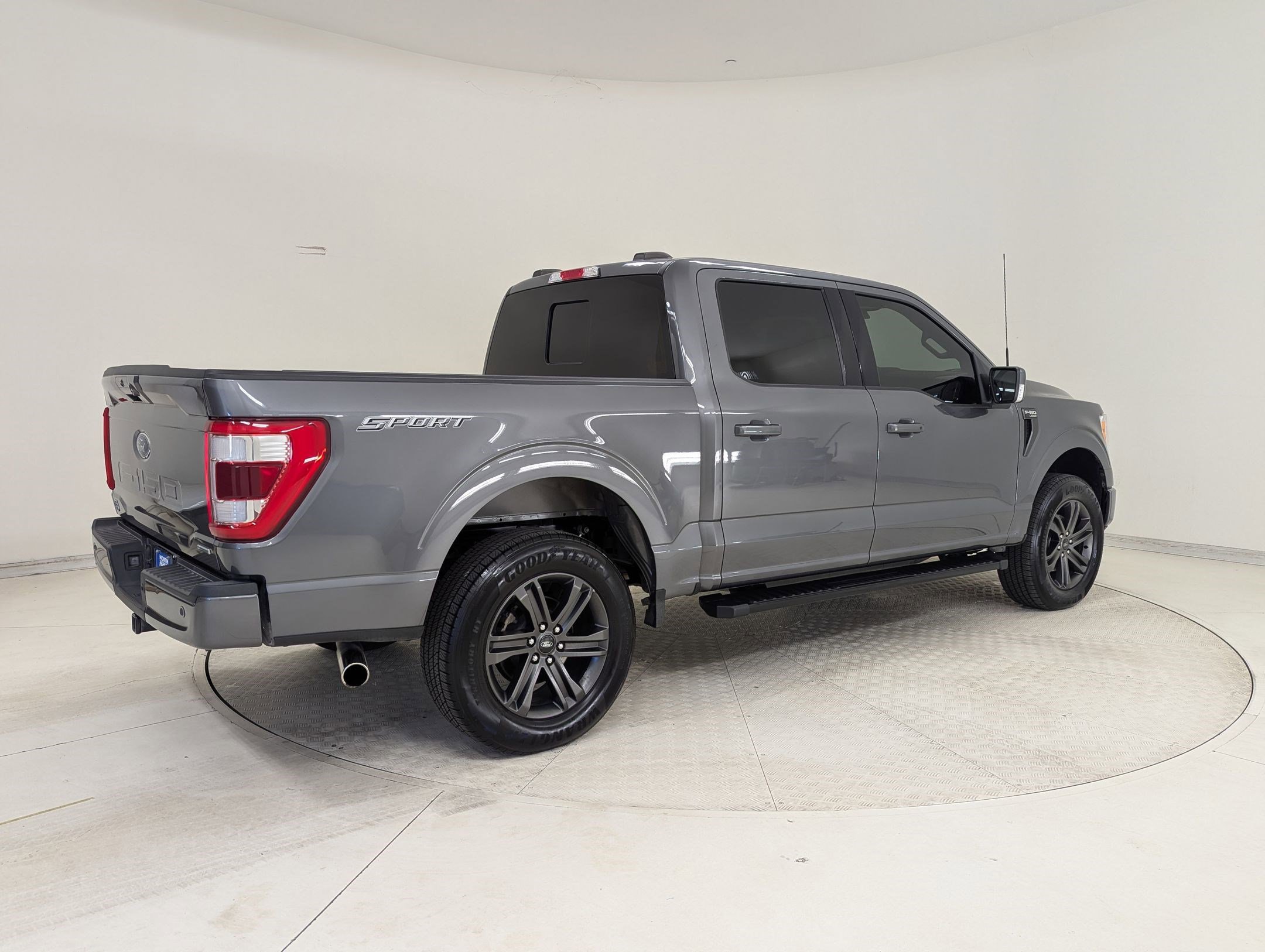 Certified 2022 Ford F150 Lariat image 8