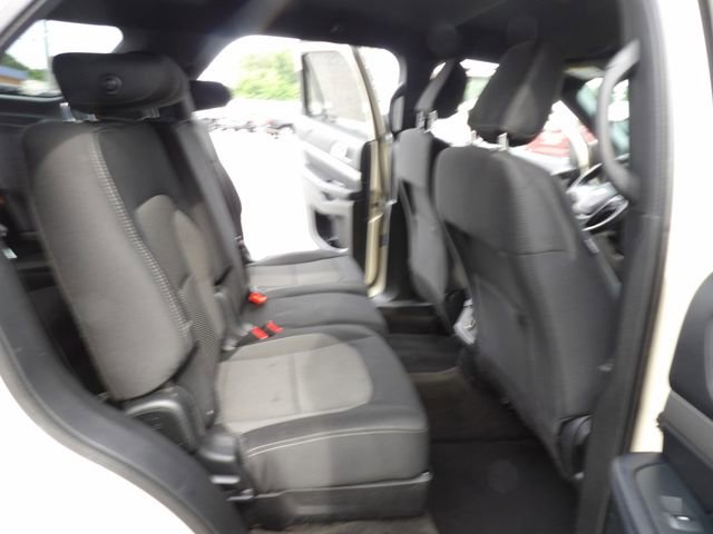 Certified 2018 Ford Explorer XLT FWD image 31