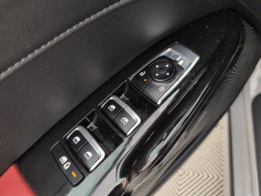 Used 2025 Kia K5 GT-Line w/ GT-Line Premium Package FWD image 32