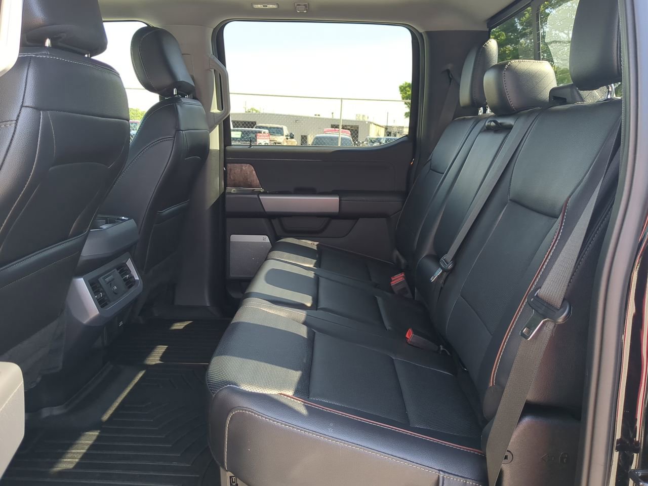 Certified 2024 Ford F350 Lariat w/ Lariat Ultimate Package AWD/4WD image 12