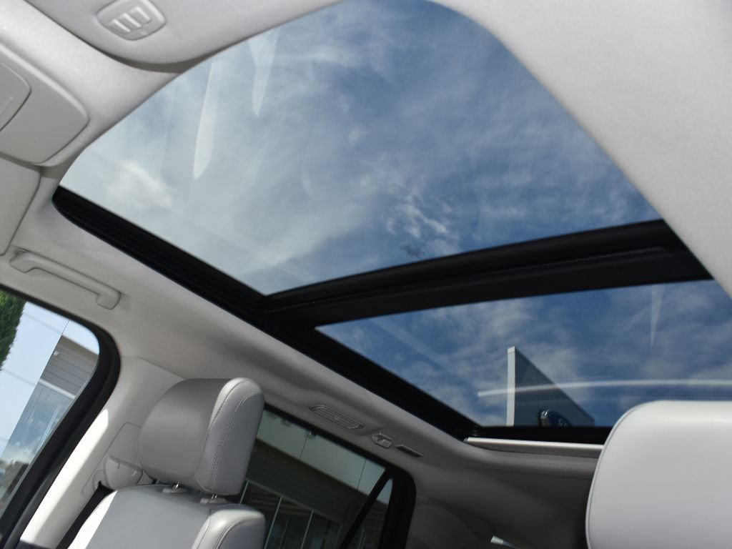 Certified 2025 Ford Expedition Active AWD/4WD image 8