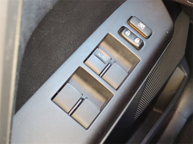 Used 2018 Toyota RAV4 LE image 24