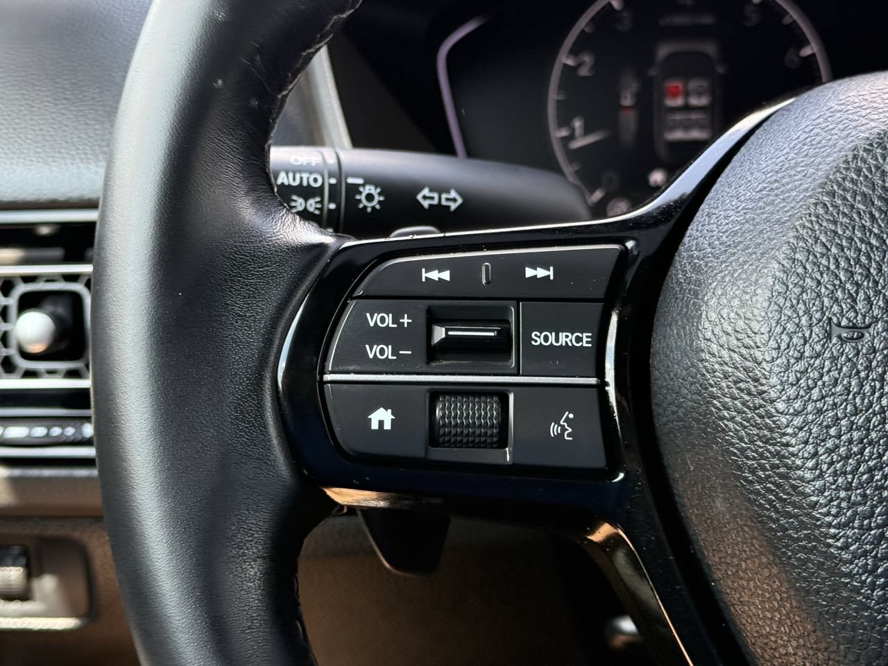 Used 2024 Honda Civic Sport image 12