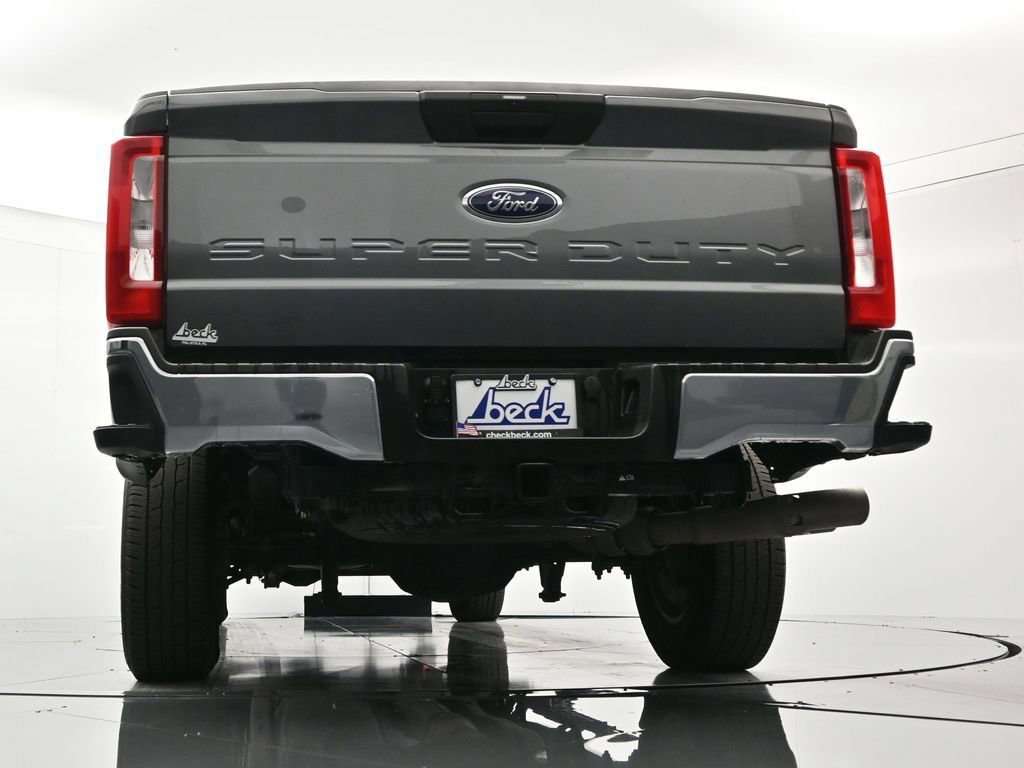 Certified 2025 Ford F250 XLT image 11