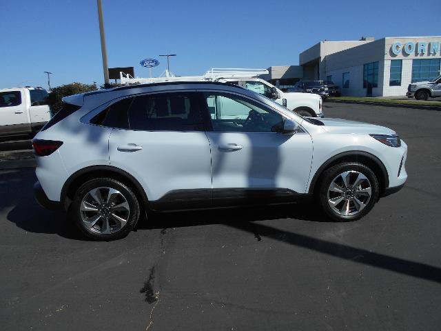 Certified 2025 Ford Escape Platinum AWD/4WD image 7