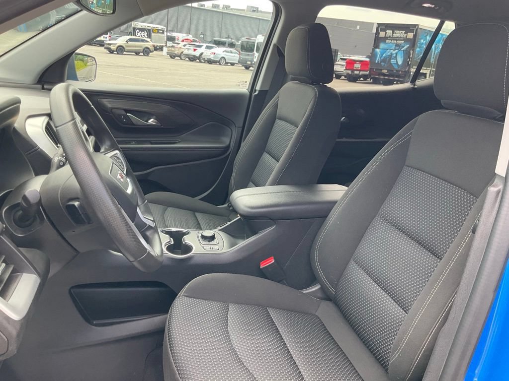 Used 2024 GMC Terrain SLE w/ Driver Convenience Package AWD/4WD image 14